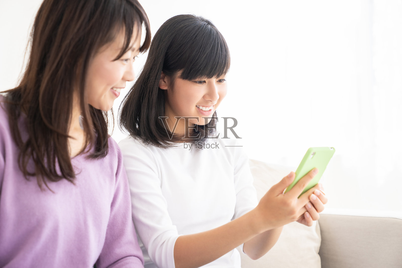 亚裔父母和女儿照片摄影图片