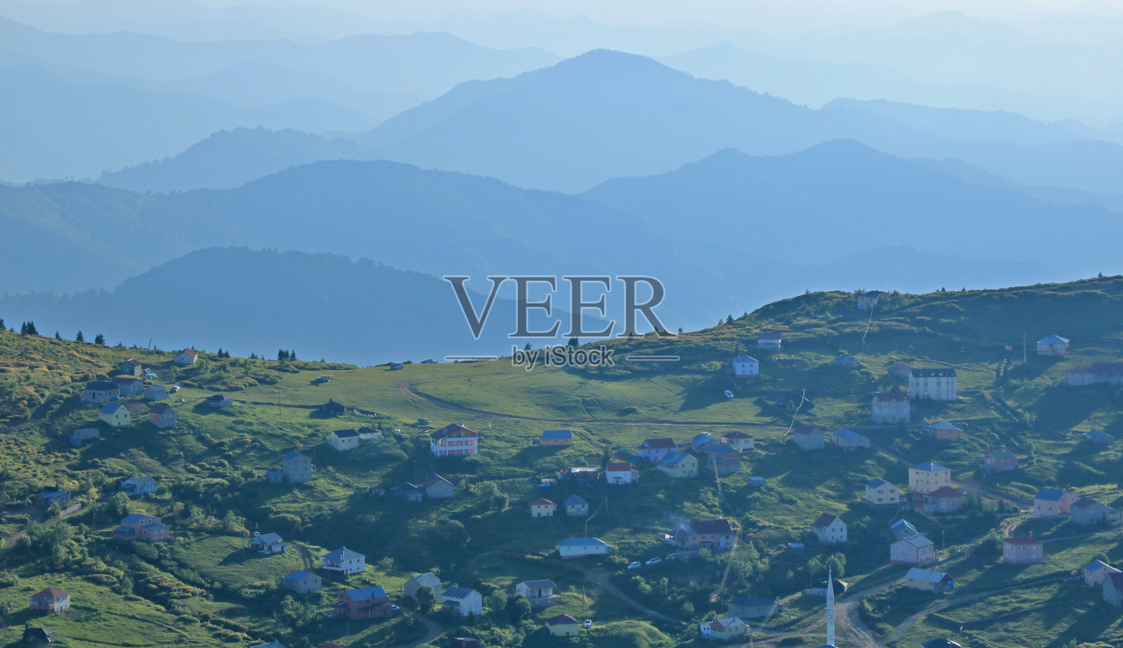 特拉布宗山脉边的游牧家园照片摄影图片