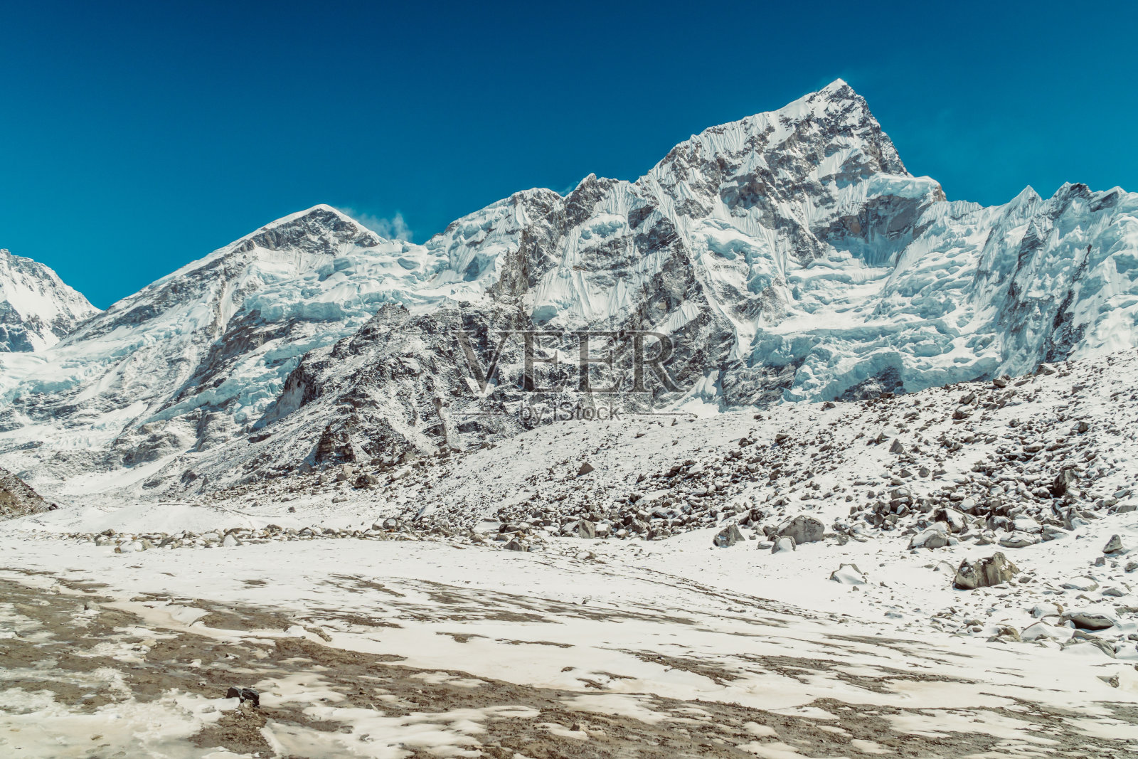 喜马拉雅山脉的风景照片摄影图片