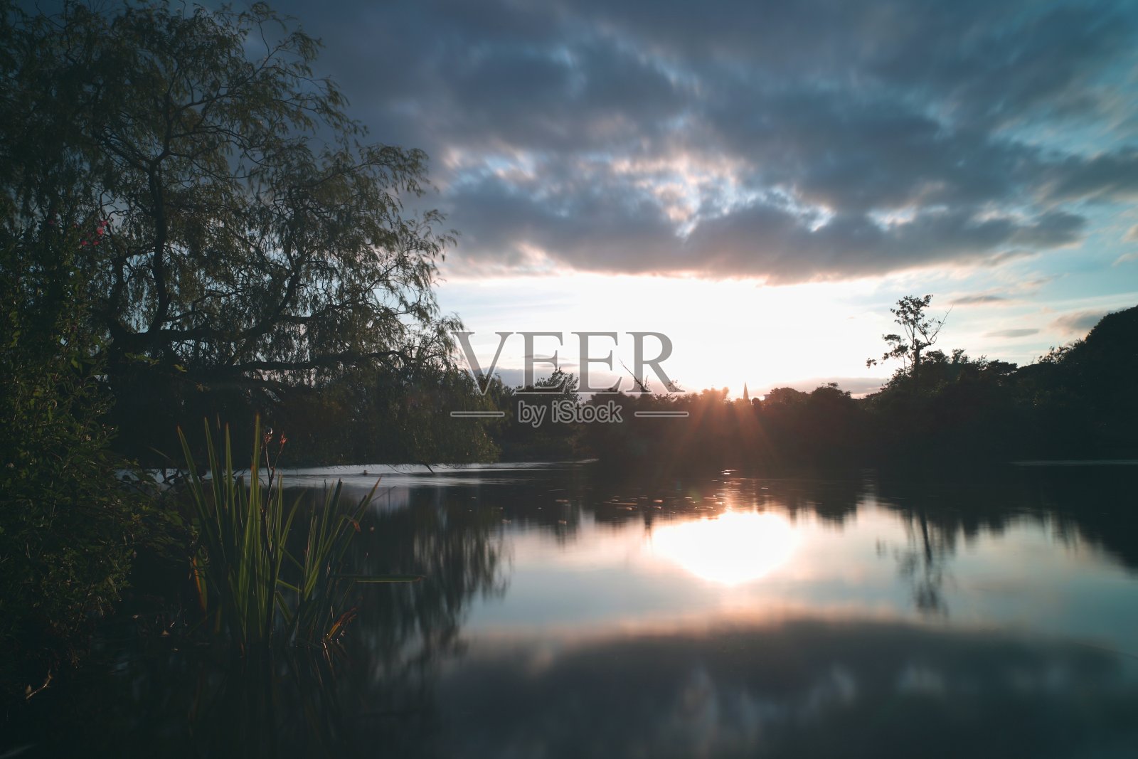 湖倒影照片摄影图片