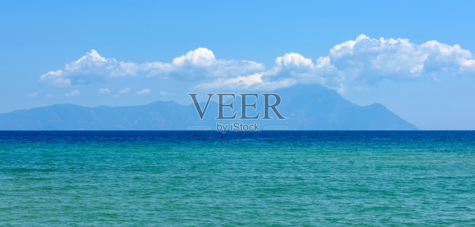 完美的天空和大海照片摄影图片