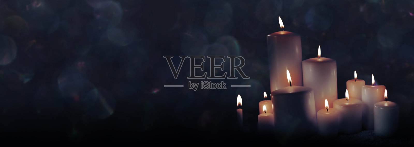 燃烧的蜡烛是希望的象征照片摄影图片