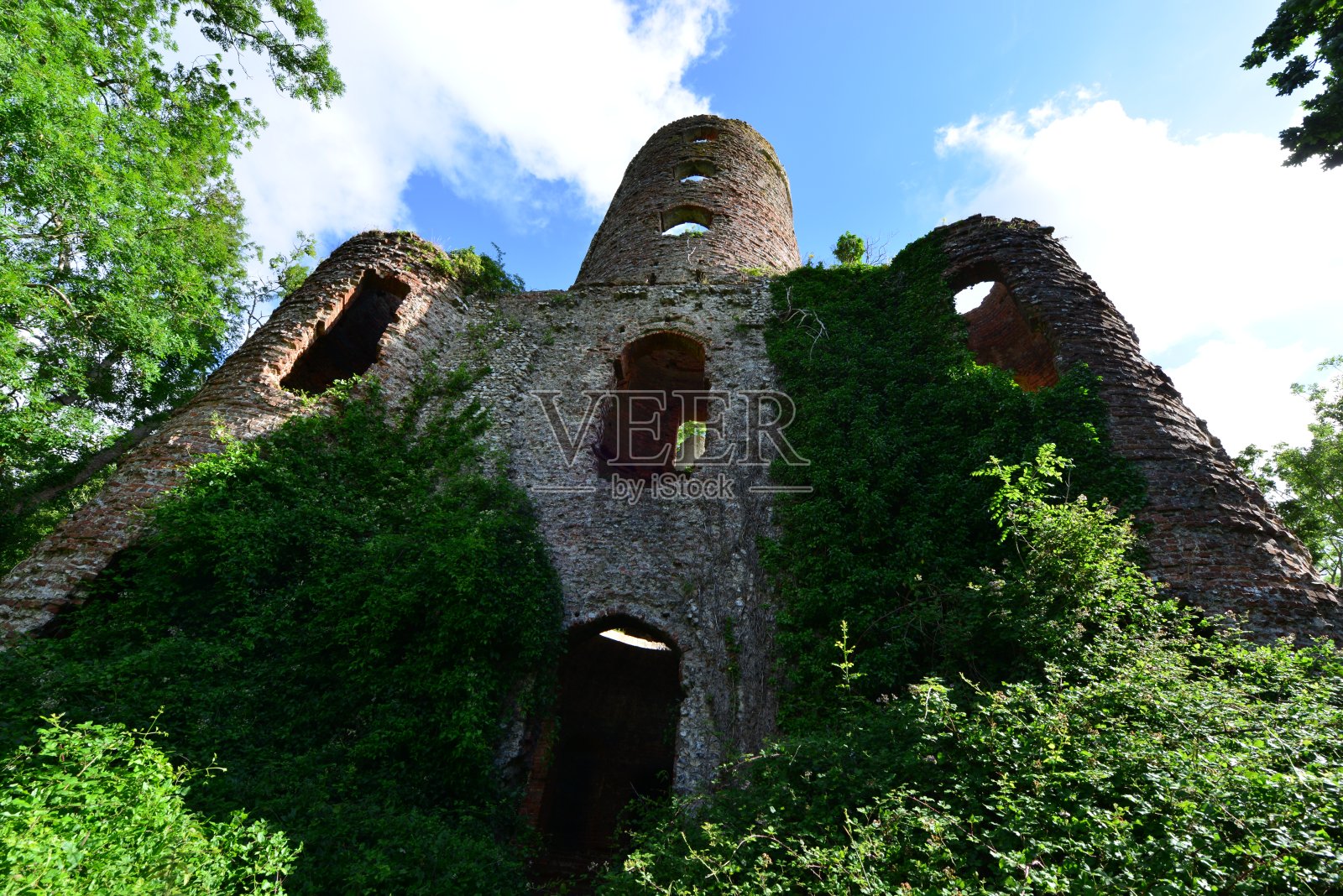 西苏塞克斯的纪念碑。以超自然现象,自杀和神秘事件而闻名。照片摄影图片