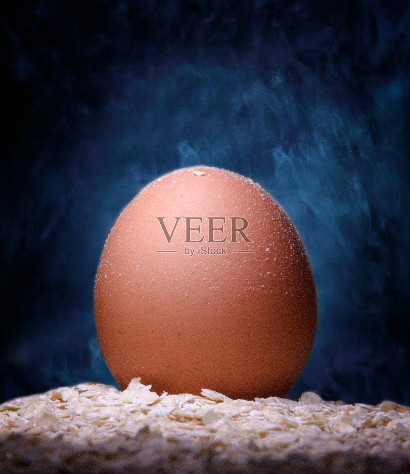 一个鸡蛋的特写照片摄影图片