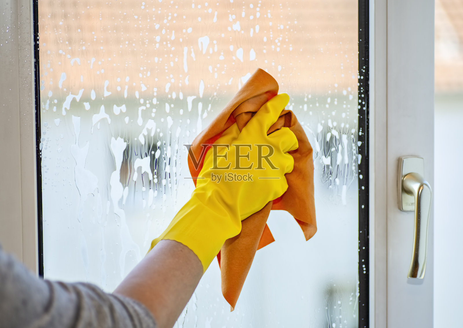 清洁窗户照片摄影图片