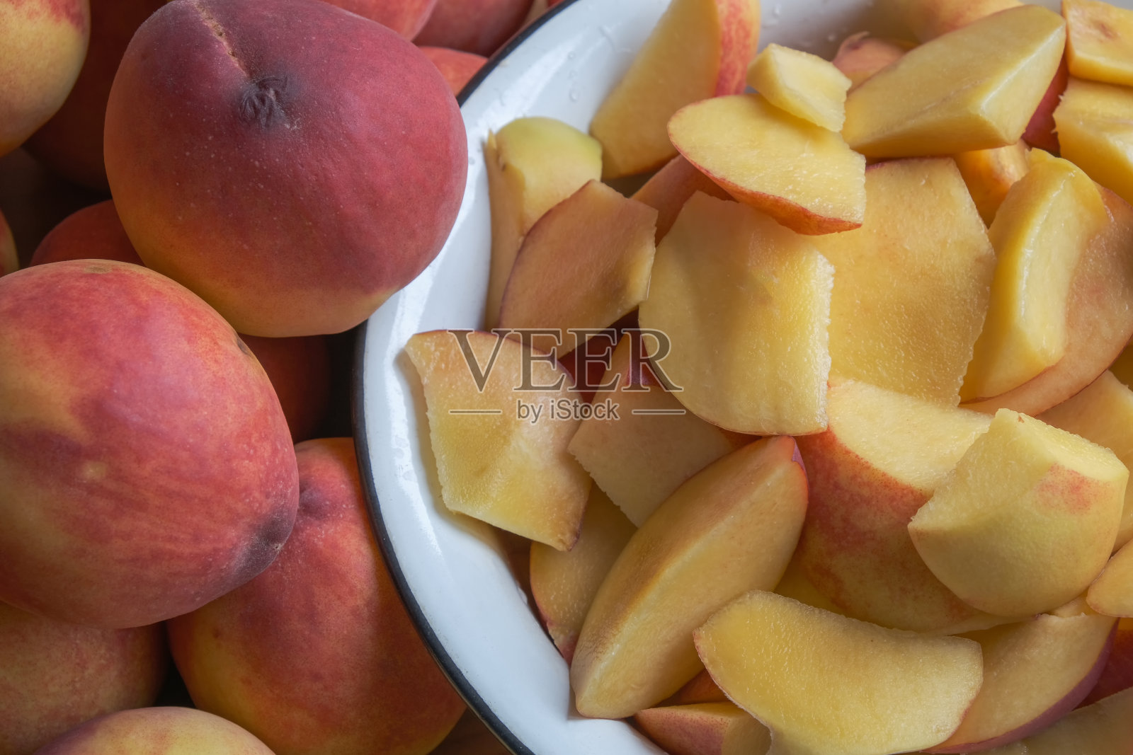 成熟的甜桃子照片摄影图片