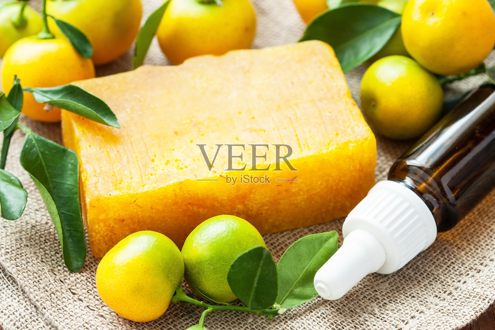 温泉度假村的组成与肥皂照片摄影图片