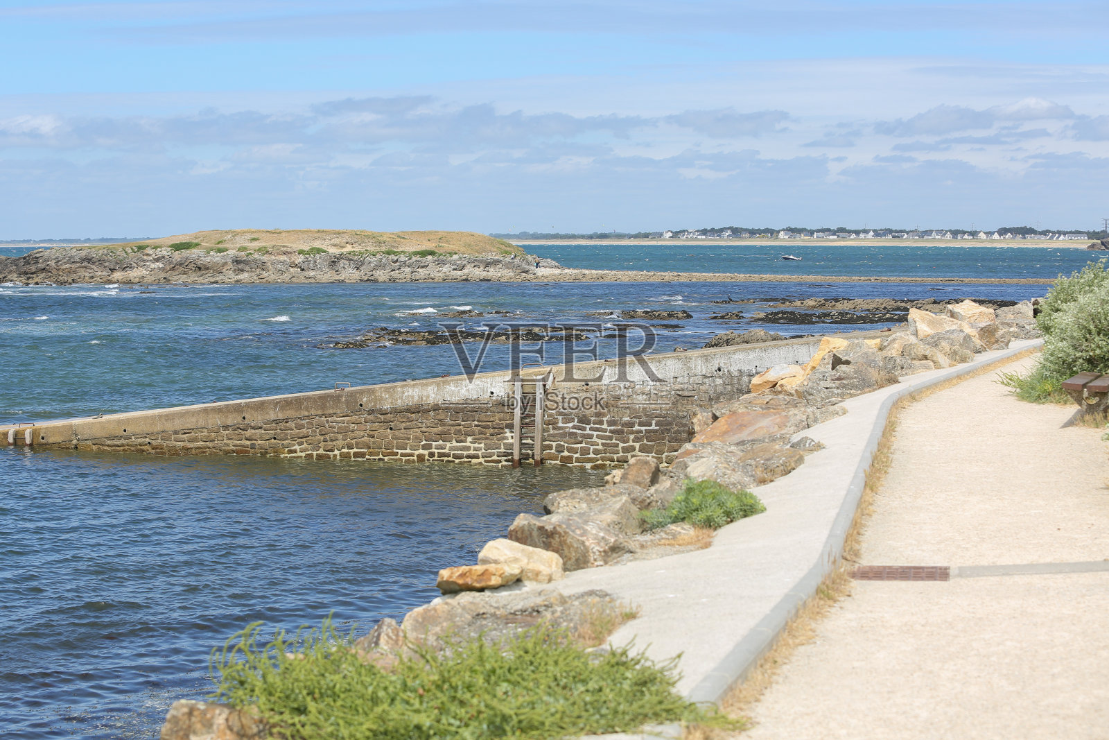 法国基伯隆的野生海岸照片摄影图片