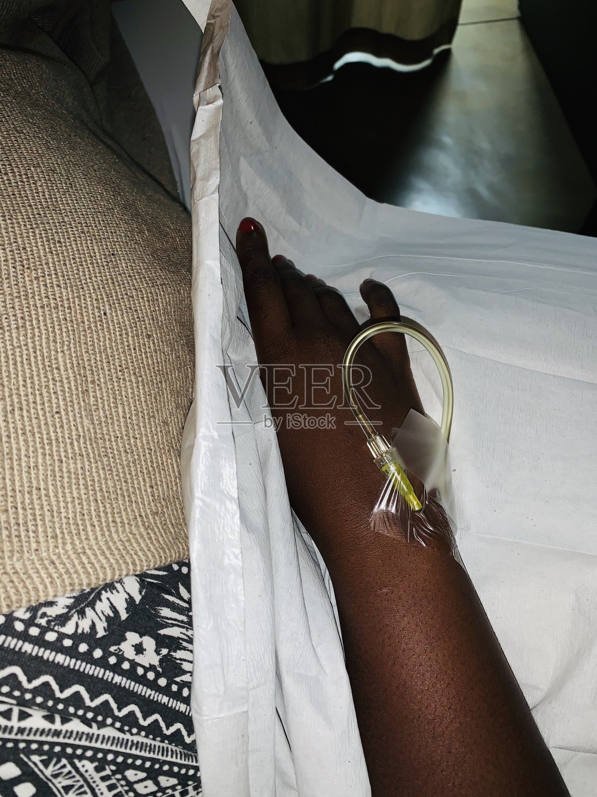 静脉滴注治疗照片摄影图片