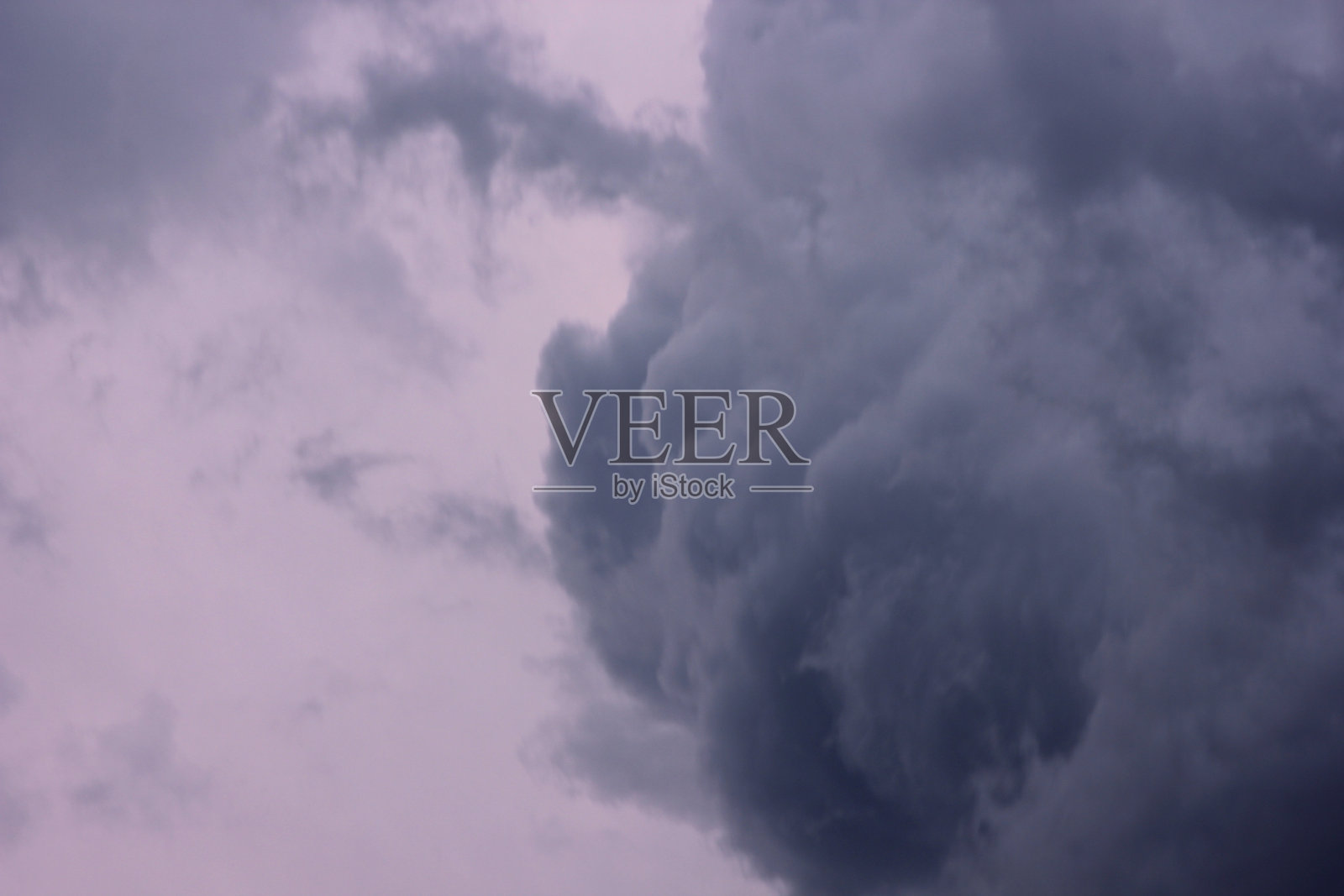 暴风雨前的乌云照片摄影图片