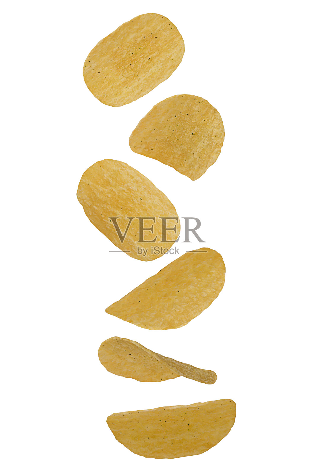 下落的土豆片孤立在白色背景与剪切路径。飞行的食物。有害的产品照片摄影图片