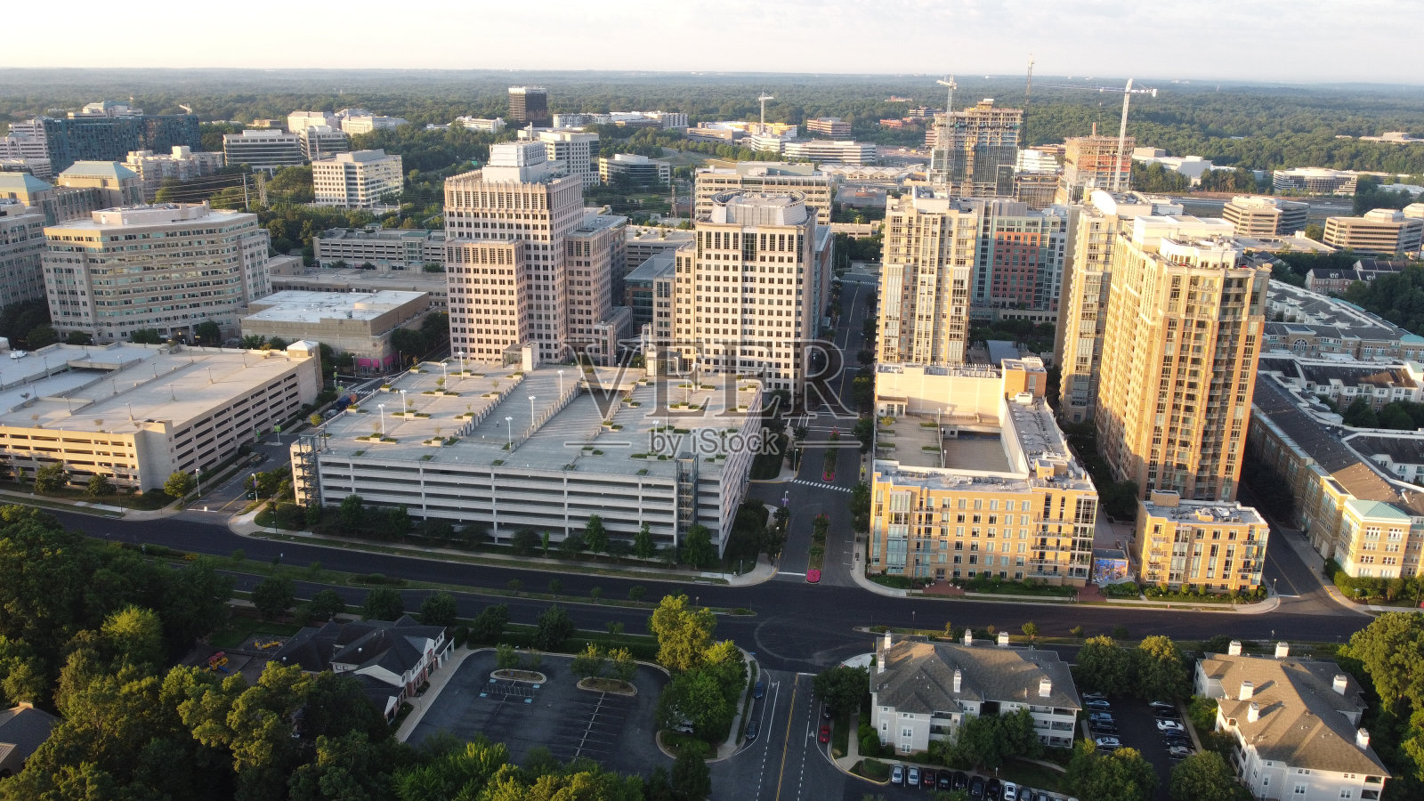 市中心照片摄影图片