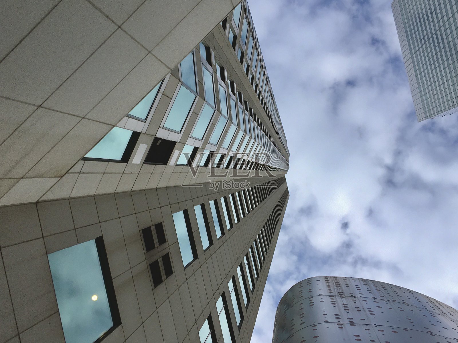 市中心的建筑公司照片摄影图片