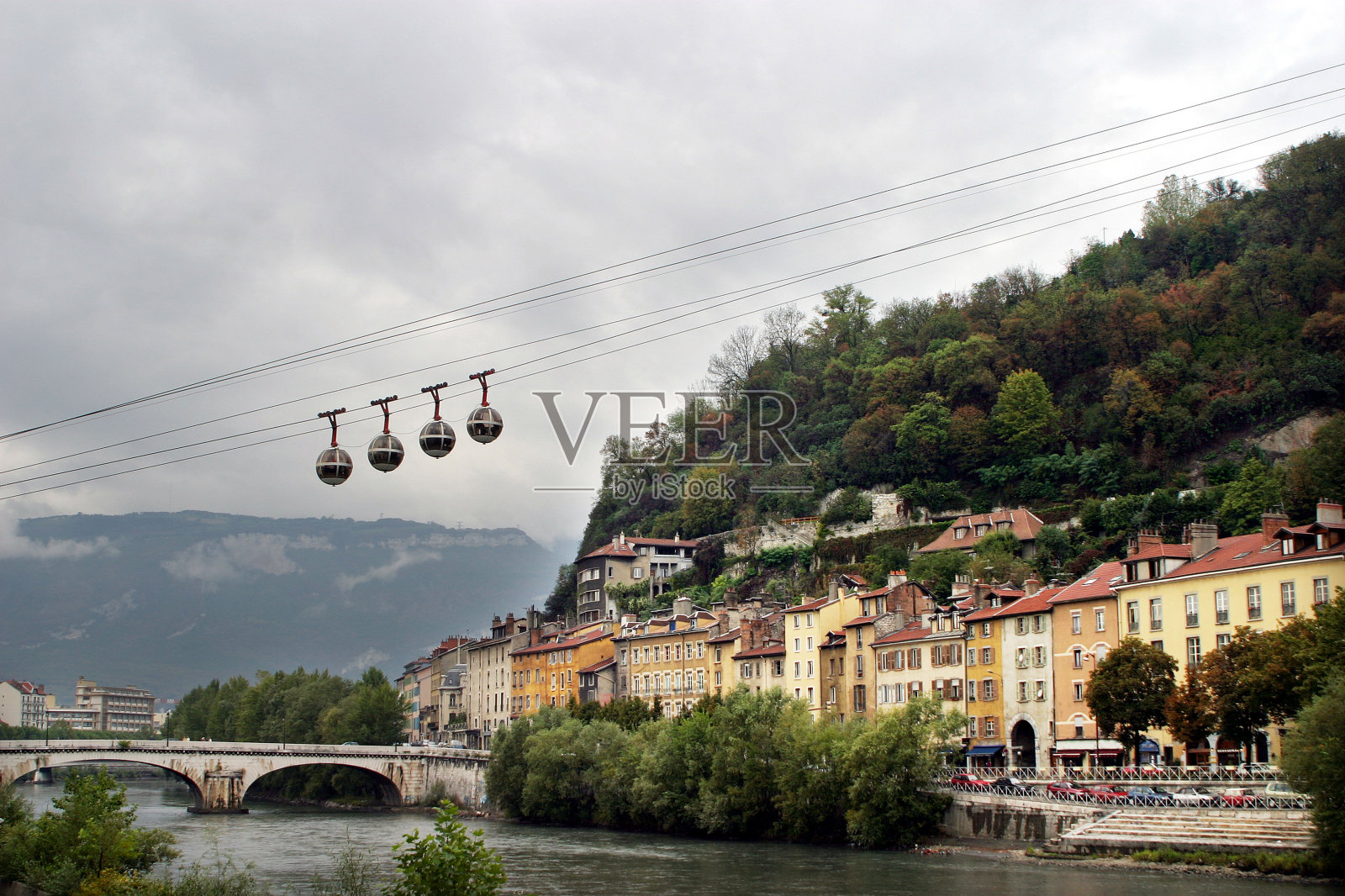 德拉克河和巴士底缆车照片摄影图片