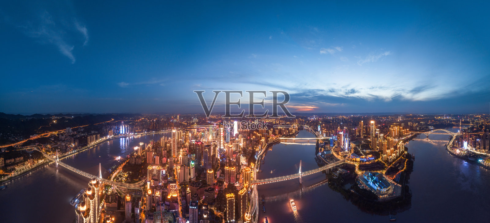 重庆渝中区鸟瞰图。照片摄影图片