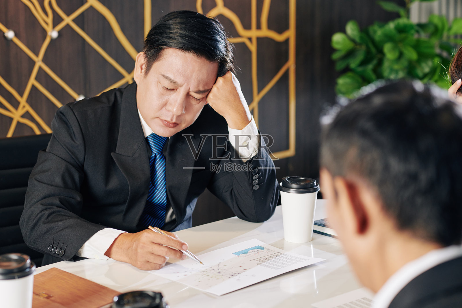 商业团队为未来制定计划照片摄影图片