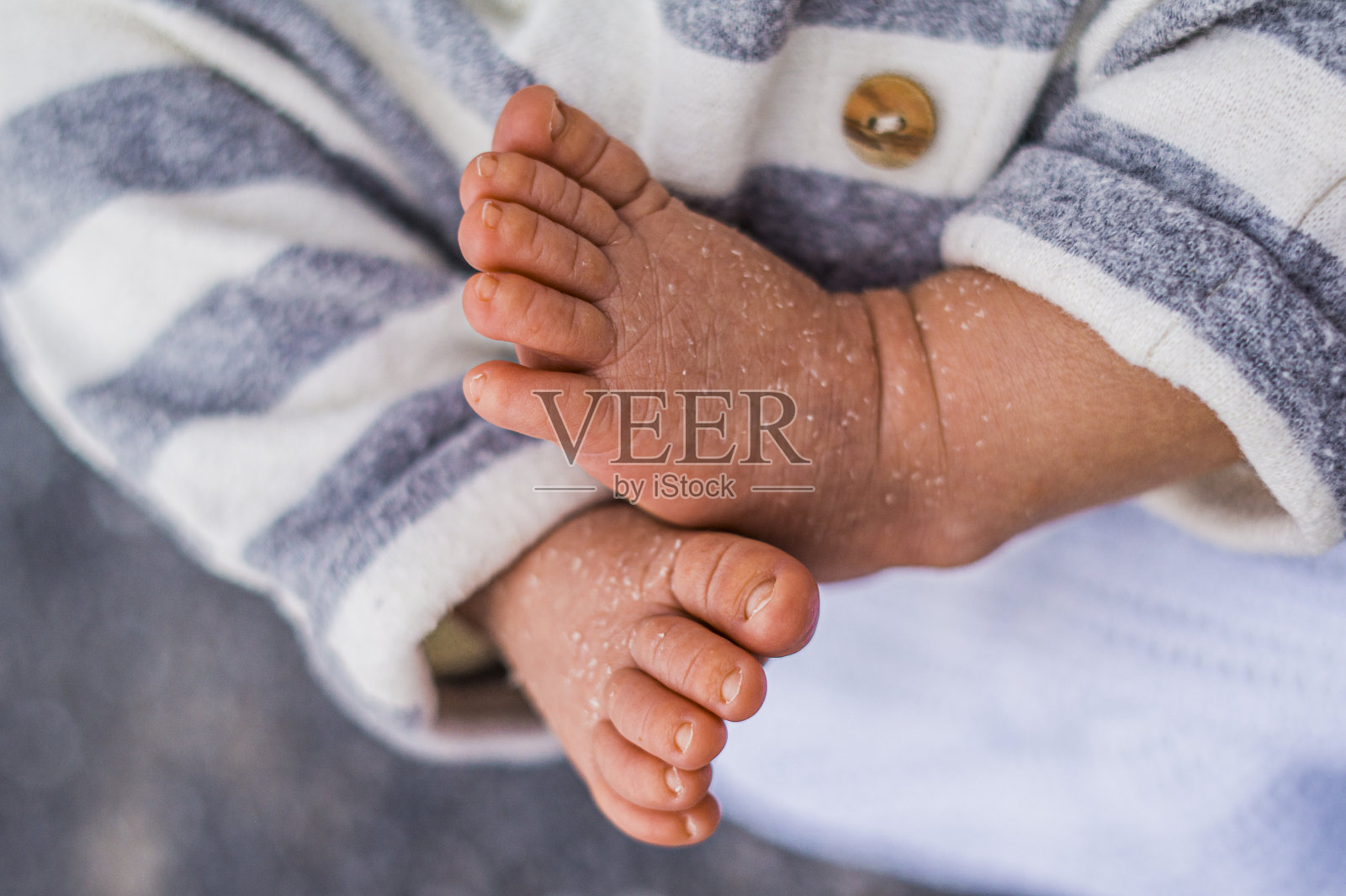 新生儿的脚照片摄影图片