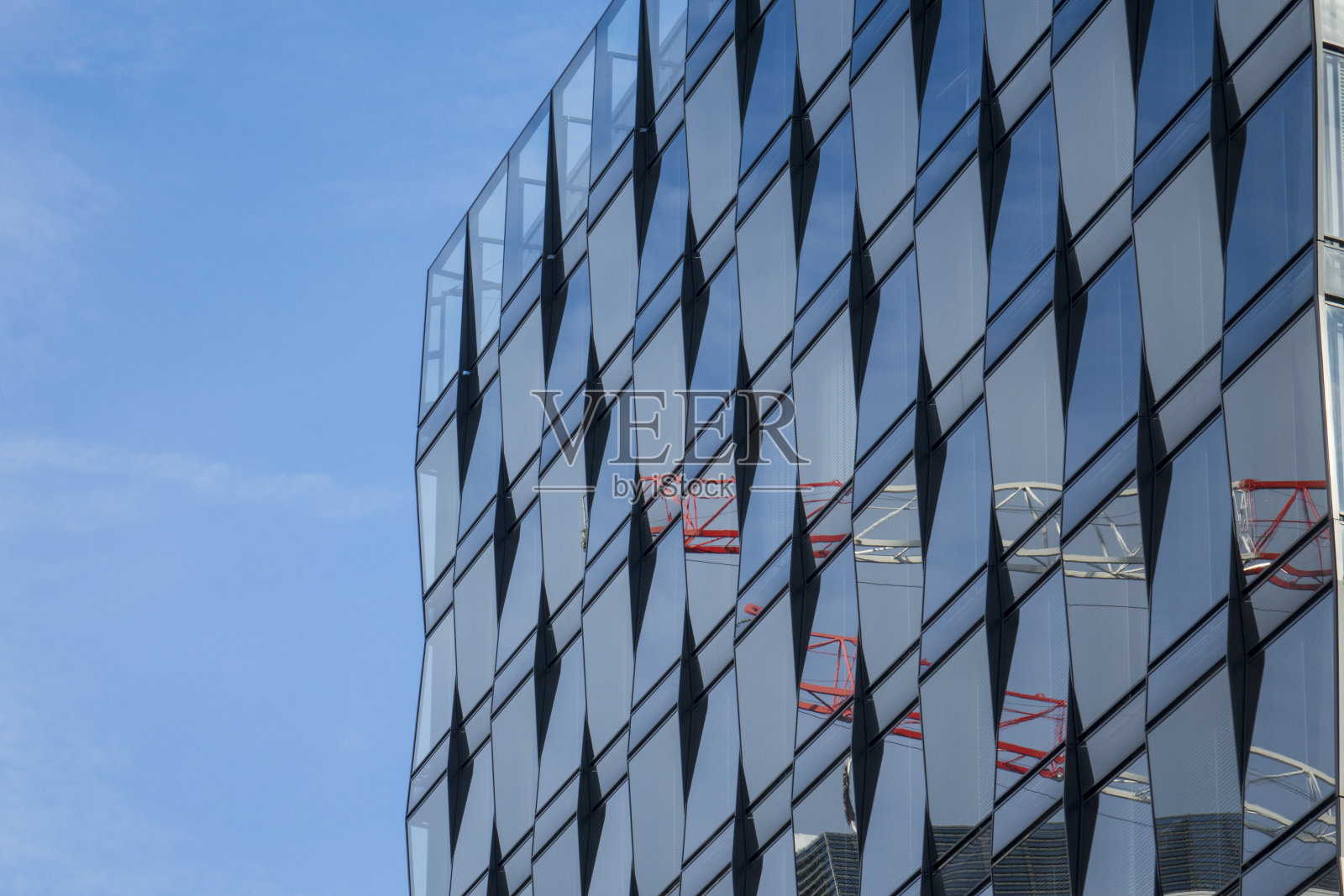 在柏林的一幢办公楼的外立面上模仿着巴洛克风格照片摄影图片