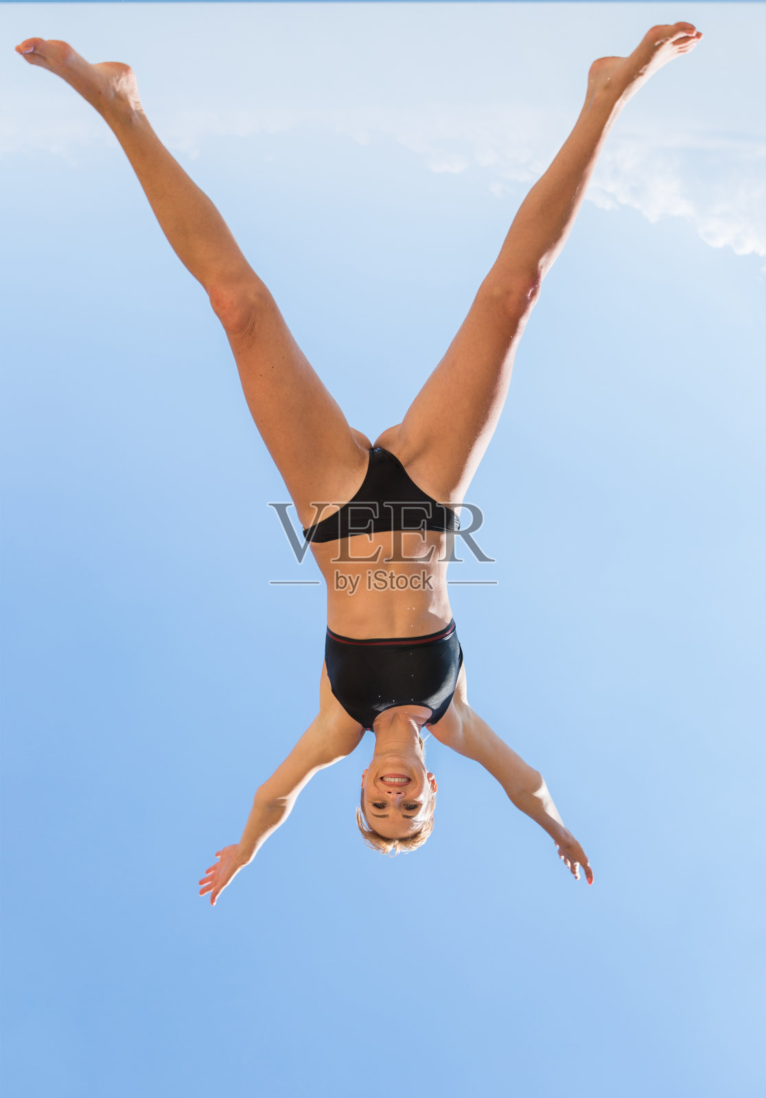 女孩做练习照片摄影图片