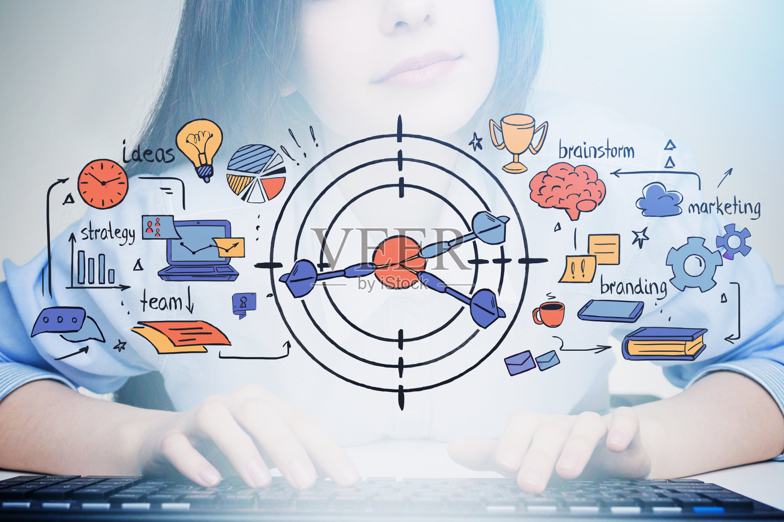 打字的女人,商业速写时间到了照片摄影图片