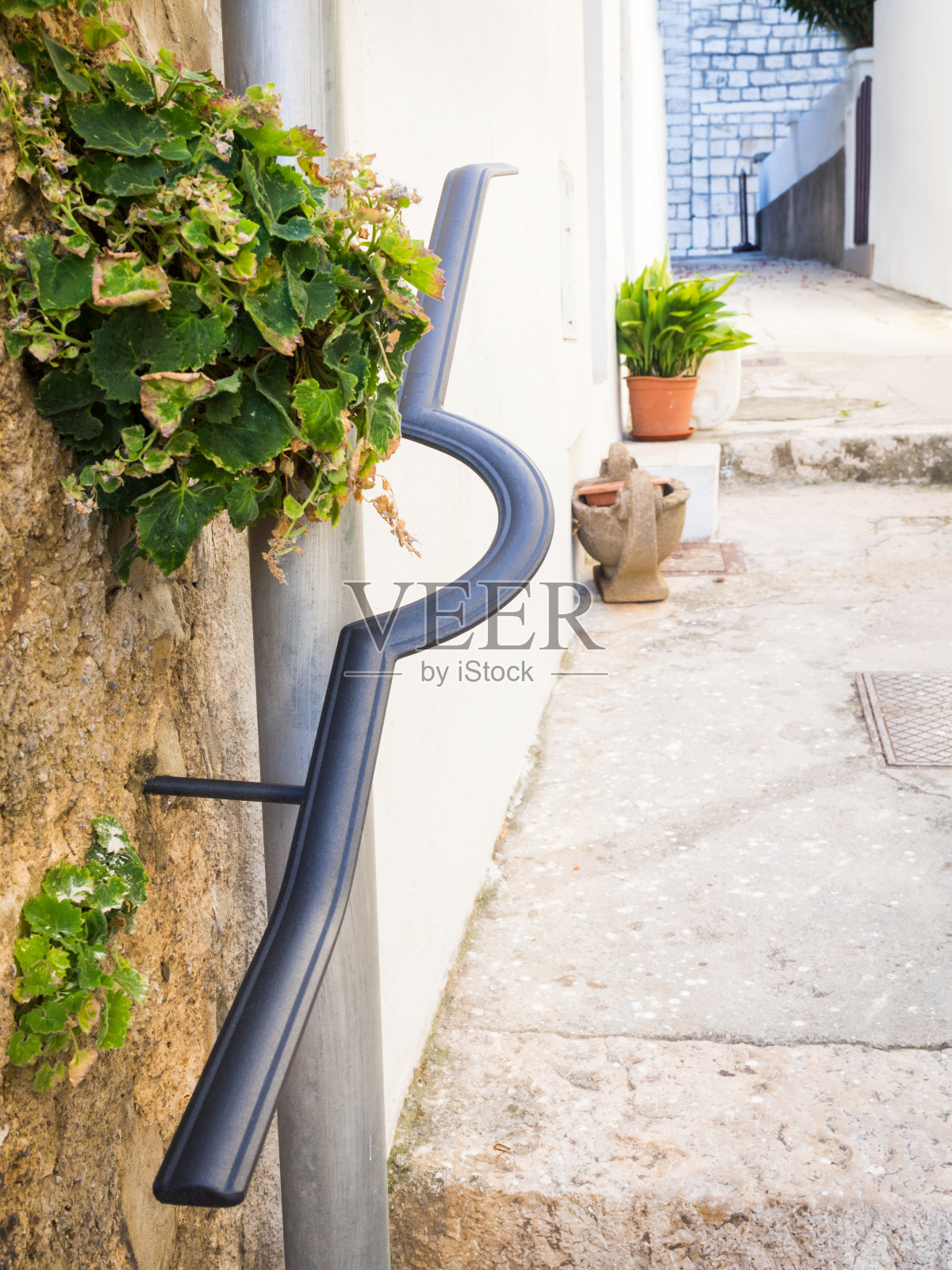 克罗地亚拉布的楼梯扶手很搞笑照片摄影图片