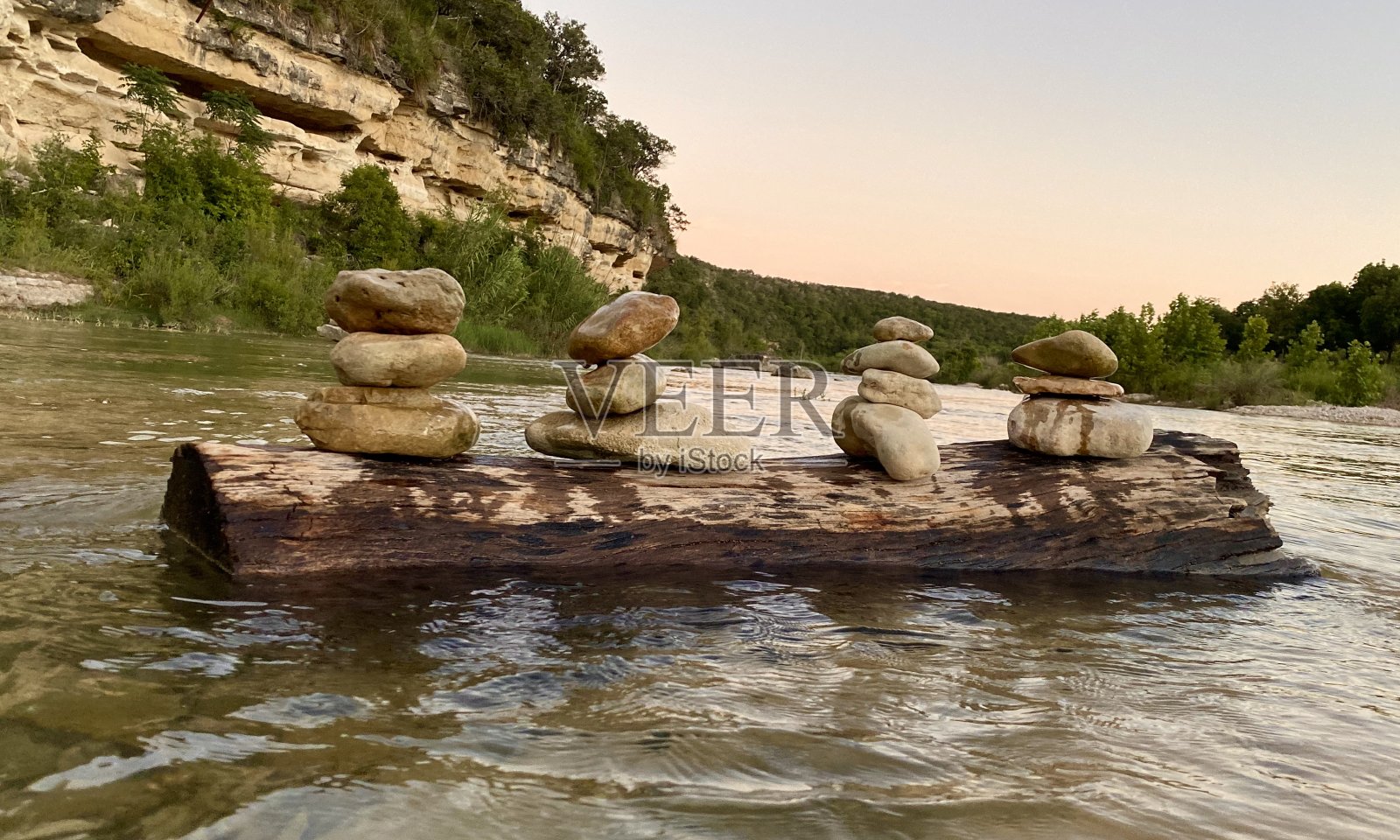 平衡和宁静照片摄影图片