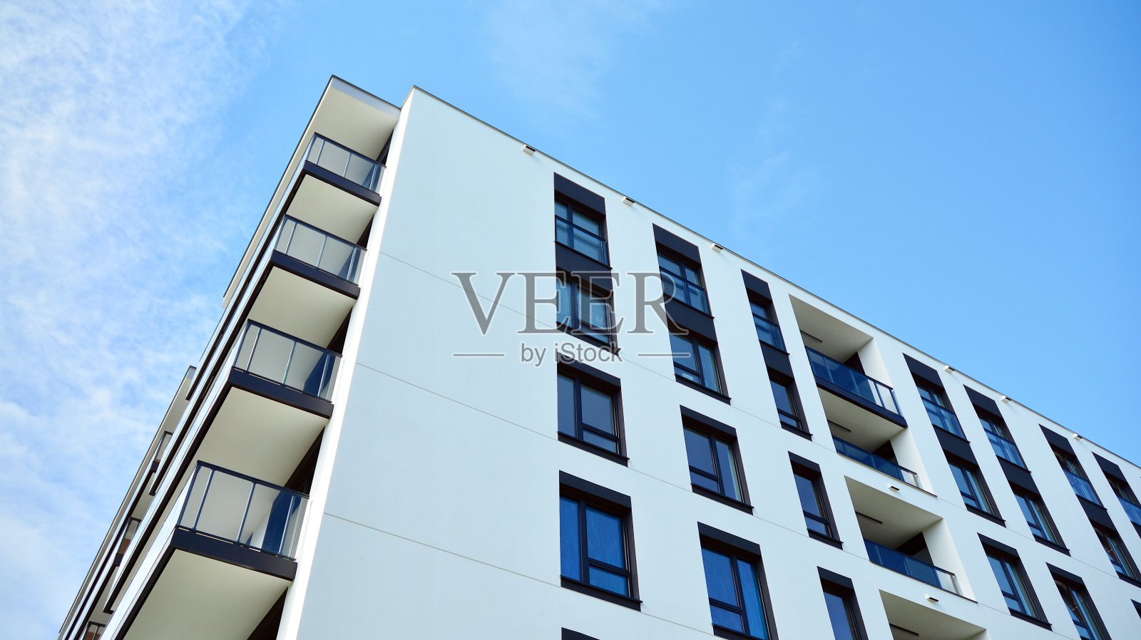 现代化的欧式住宅小区。照片摄影图片