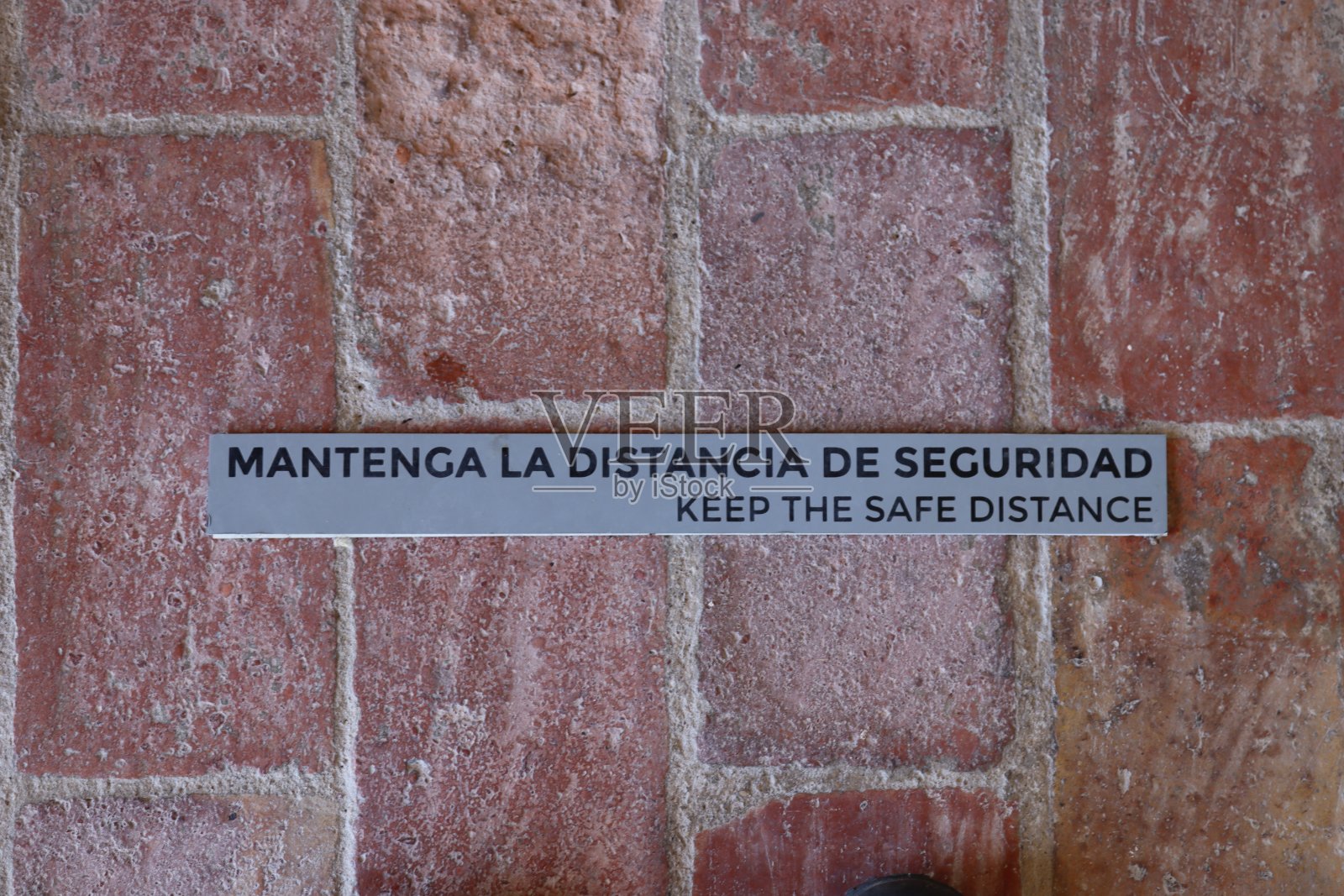 保持安全距离照片摄影图片