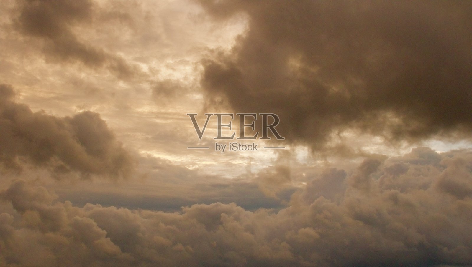 多云的天空照片摄影图片