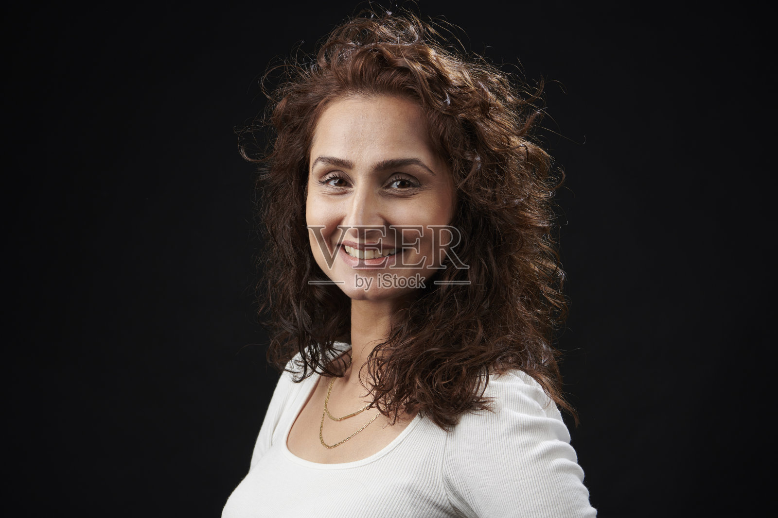 特写有吸引力的女人长头发照片摄影图片