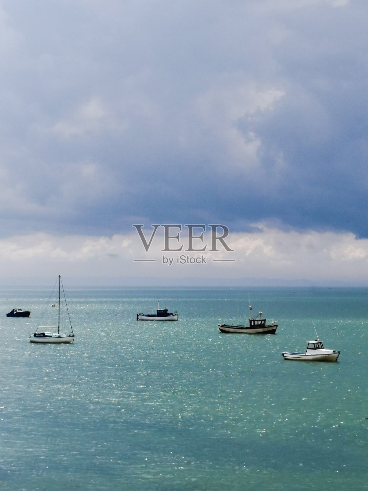 风暴来临照片摄影图片