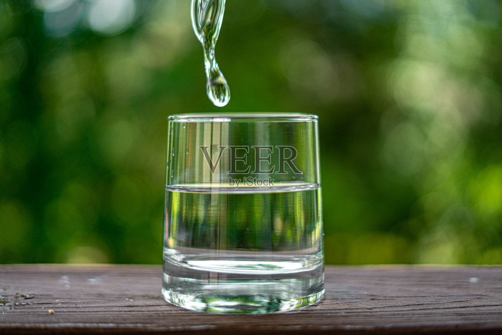 冻结的水流照片摄影图片