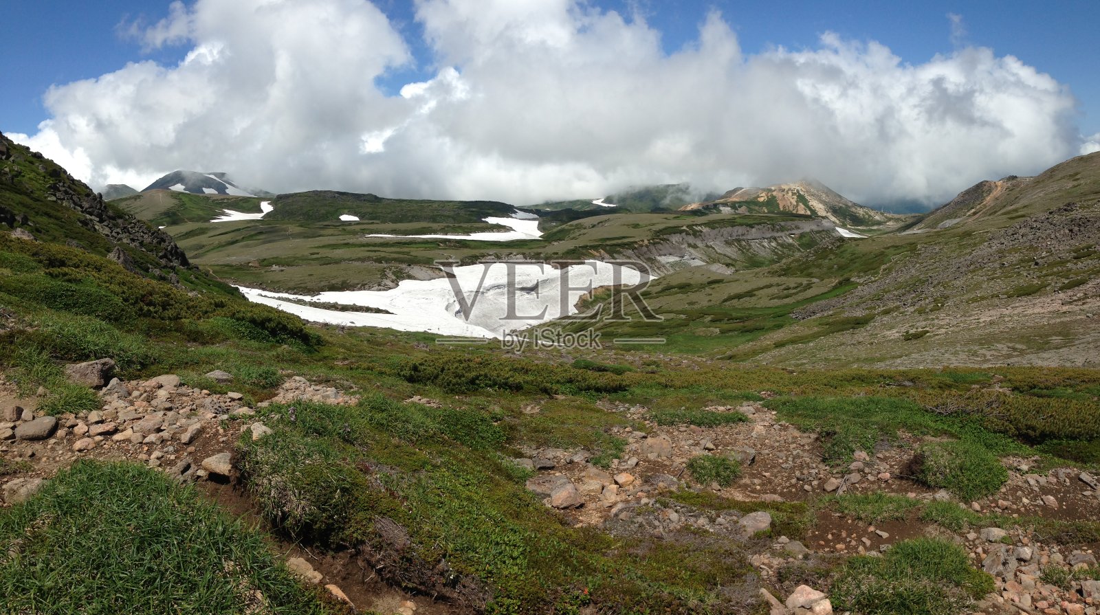 前往日本北海道伯kundake山的路线(北海道百佳山)照片摄影图片