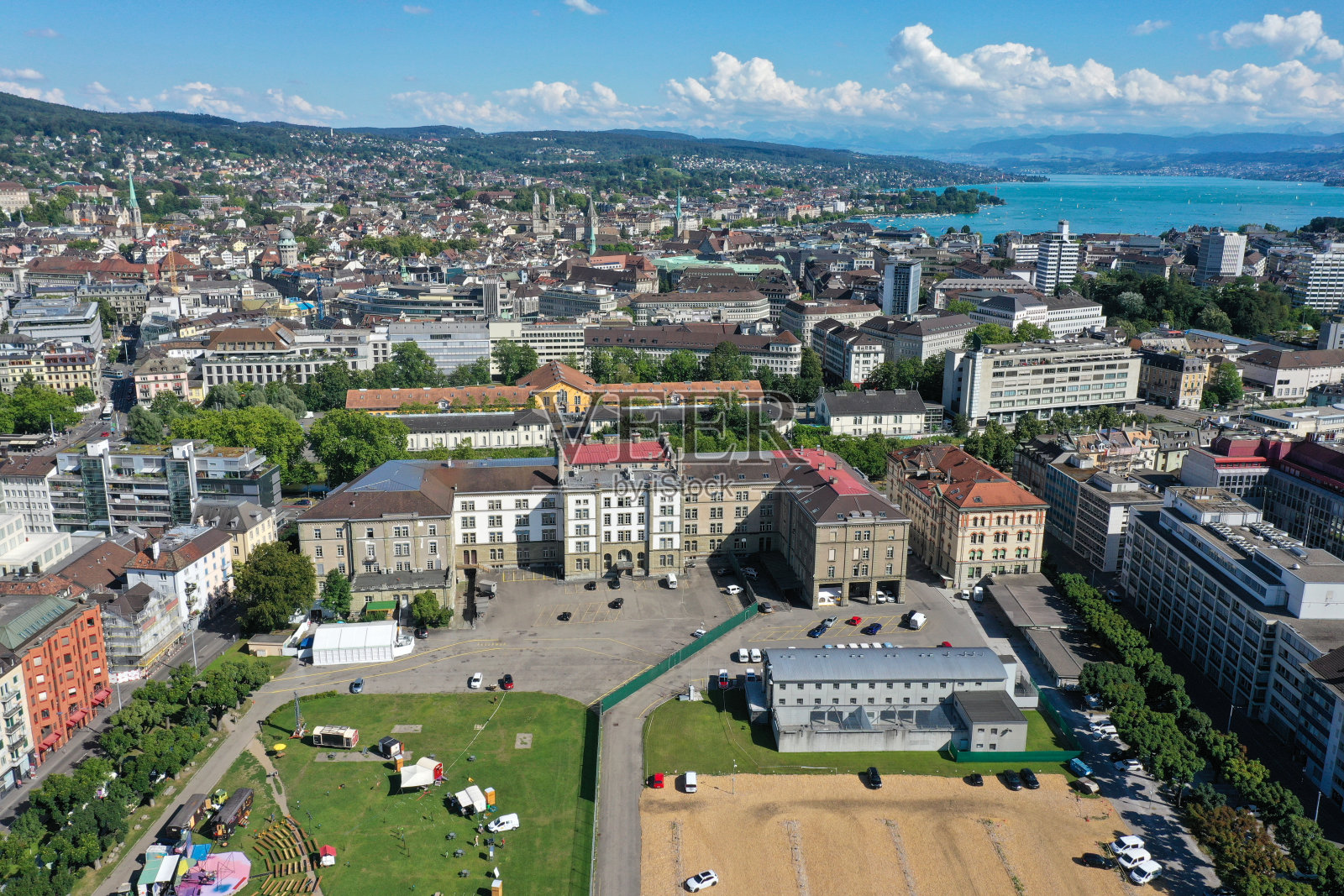 苏黎世天际线和苏黎世湖照片摄影图片