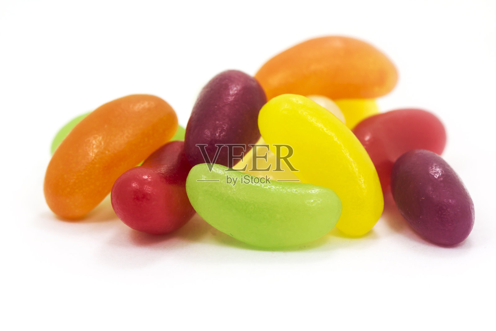 五颜六色的糖豆照片摄影图片