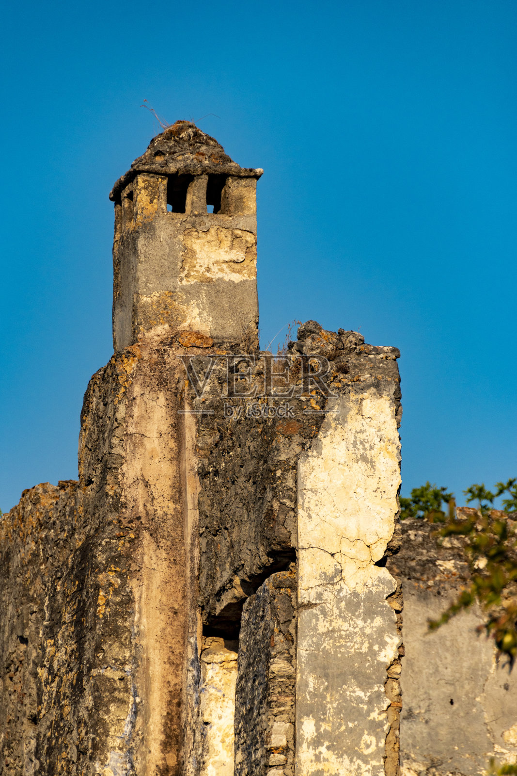 来自Kayaköy的建筑细节。来自土耳其法提耶Oludeniz的卡亚村。照片摄影图片