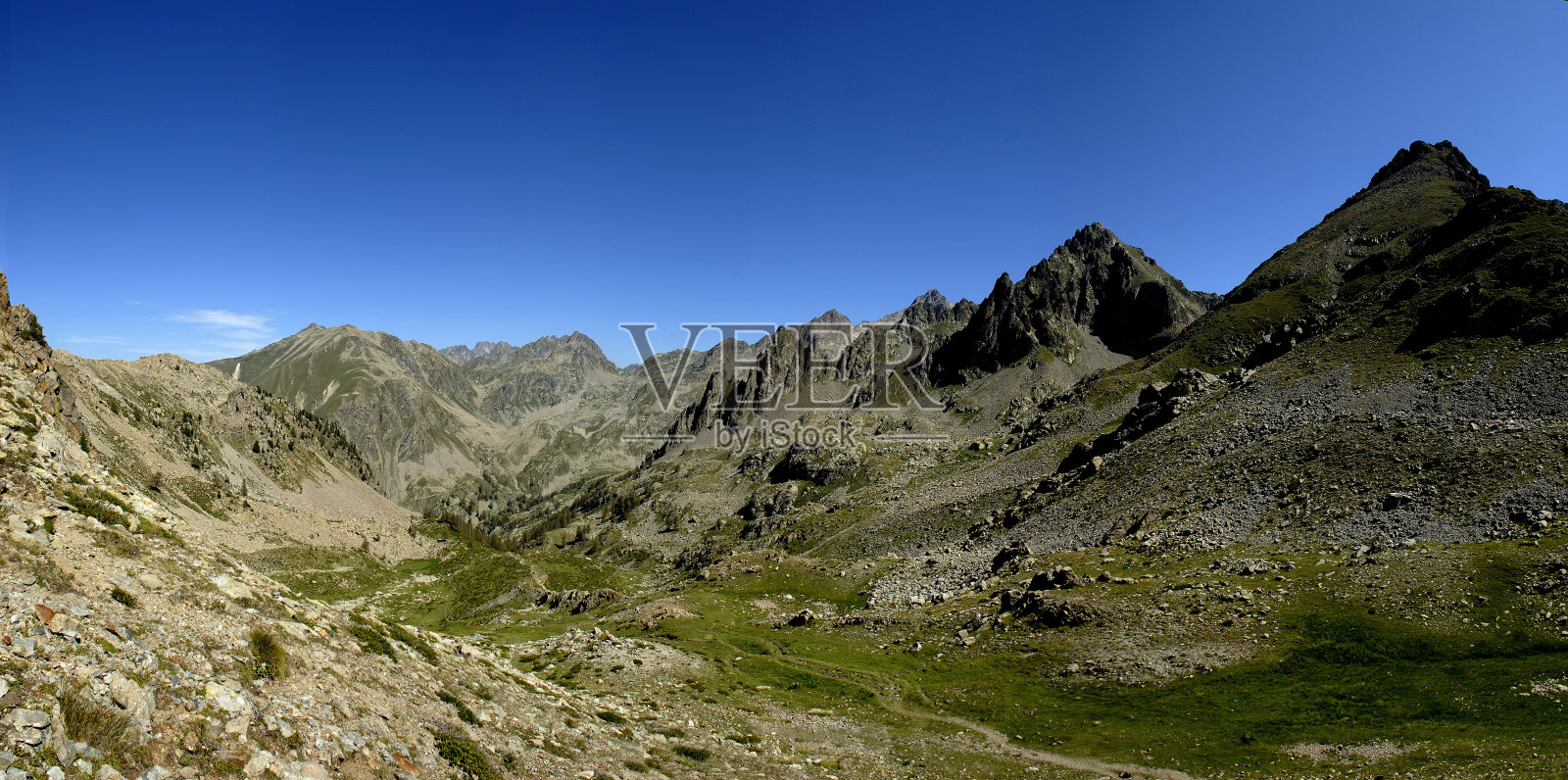 山地景观位于南阿尔卑斯山脉周围的五滴水商业旅游国家公园照片摄影图片