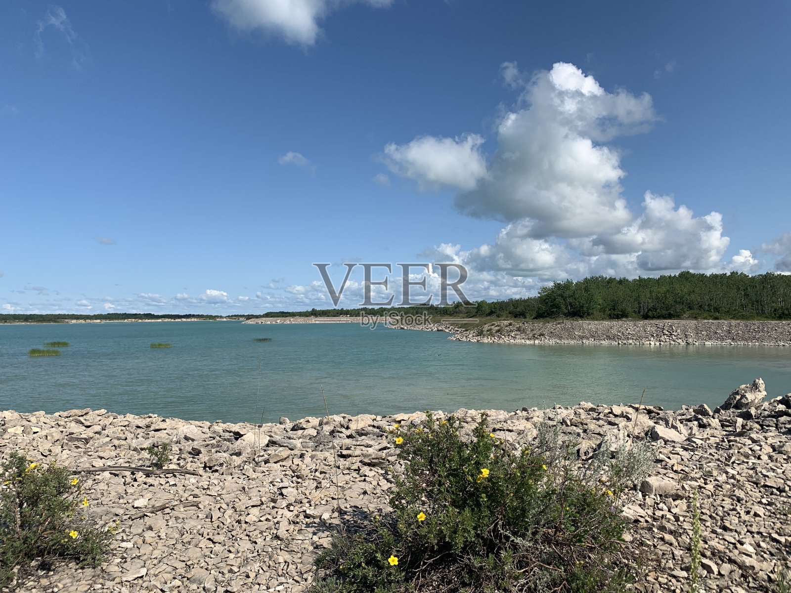 陡峭的岩石-马尼托巴照片摄影图片