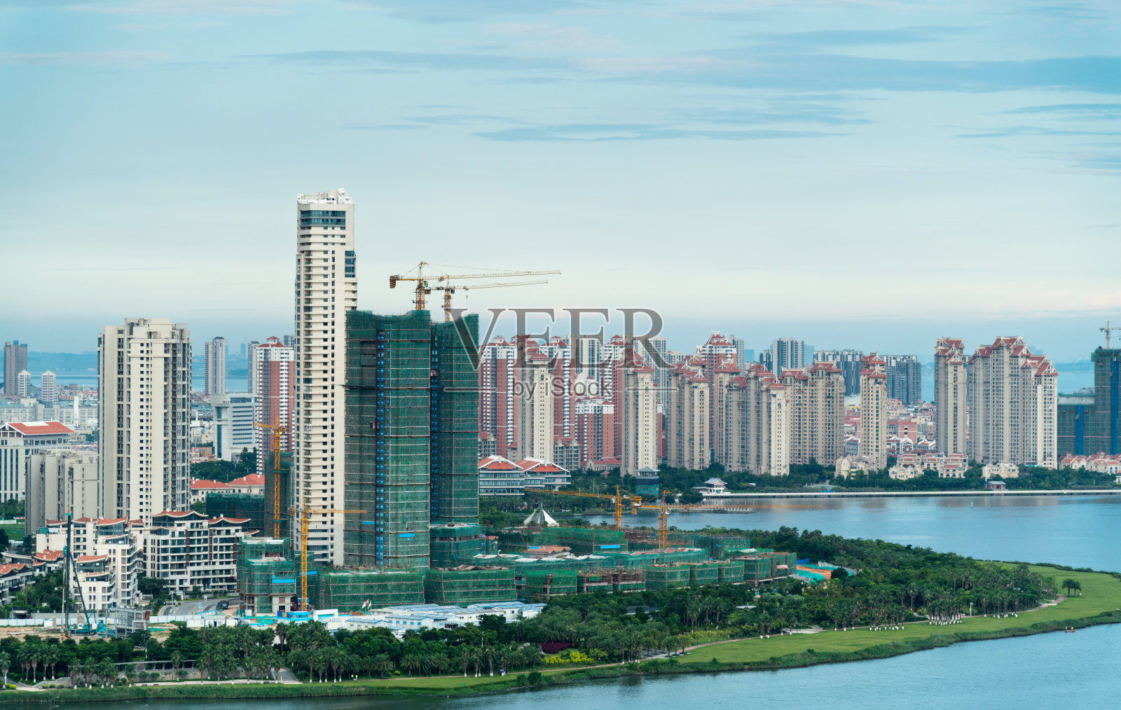 美丽的海滨城市景观照片摄影图片