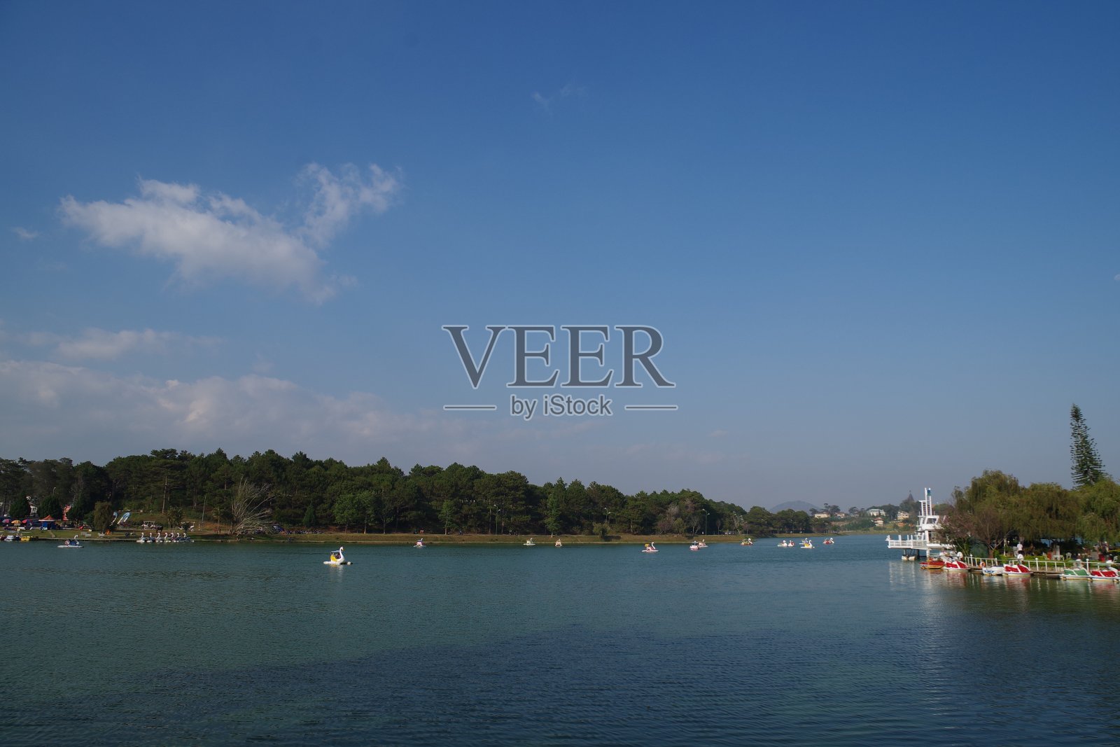 大叻的宣香湖照片摄影图片