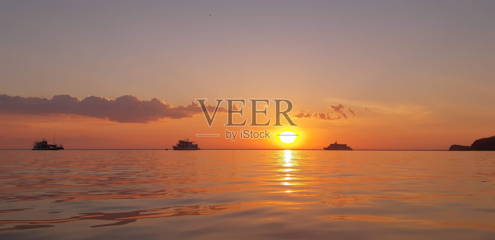 天然美女照片摄影图片