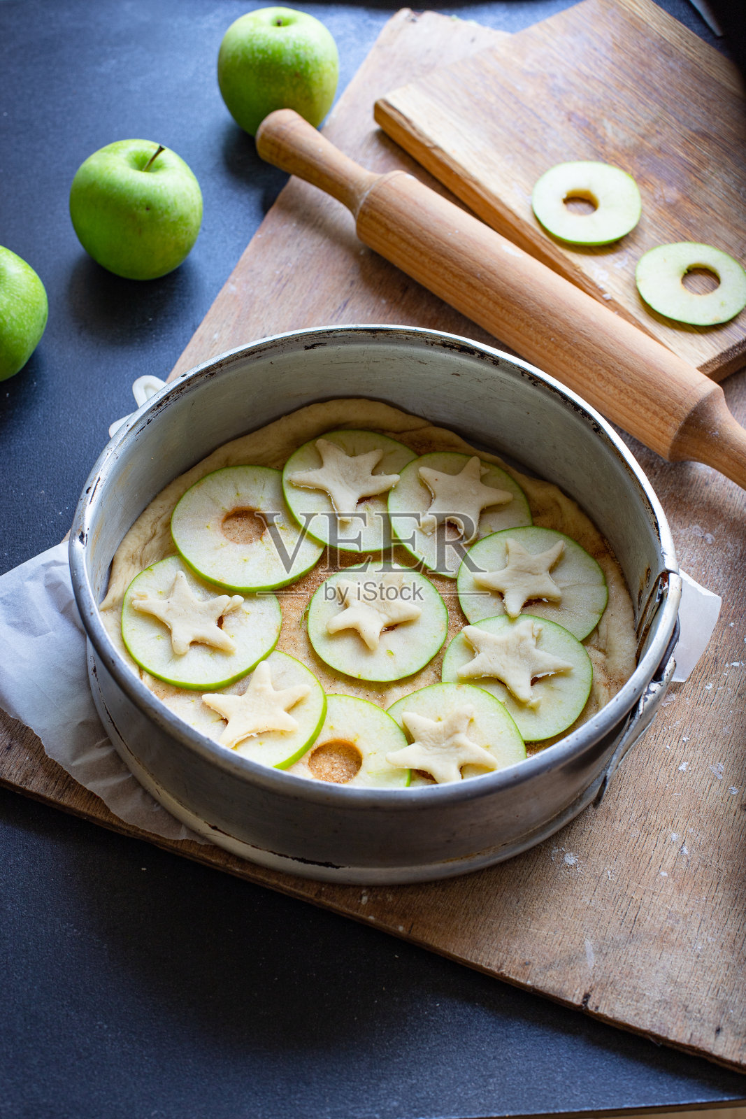 苹果派,甜甜点,糕点,饼干,水果,天然产品成分,有机,健康饮食,俯视图的地方,文字复制空间照片摄影图片