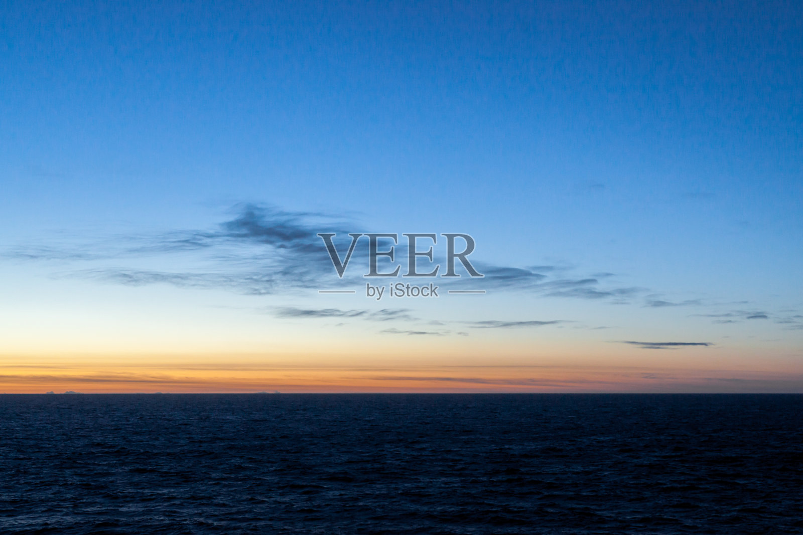 北极喀拉海的日落照片摄影图片