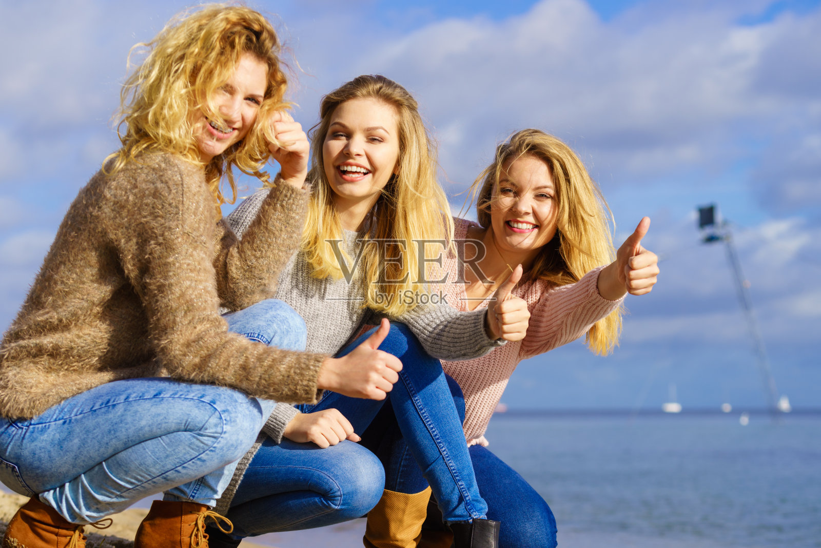 三款时尚户外造型照片摄影图片