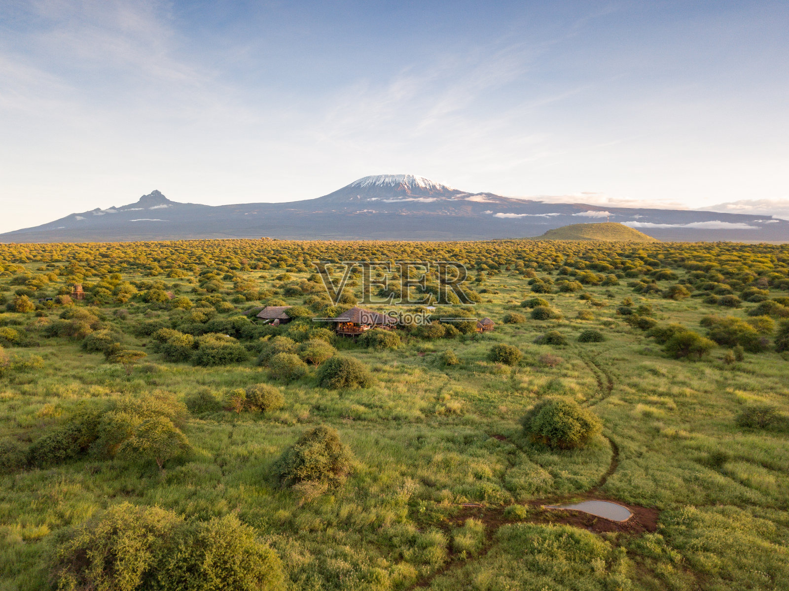 乞力马扎罗山照片摄影图片