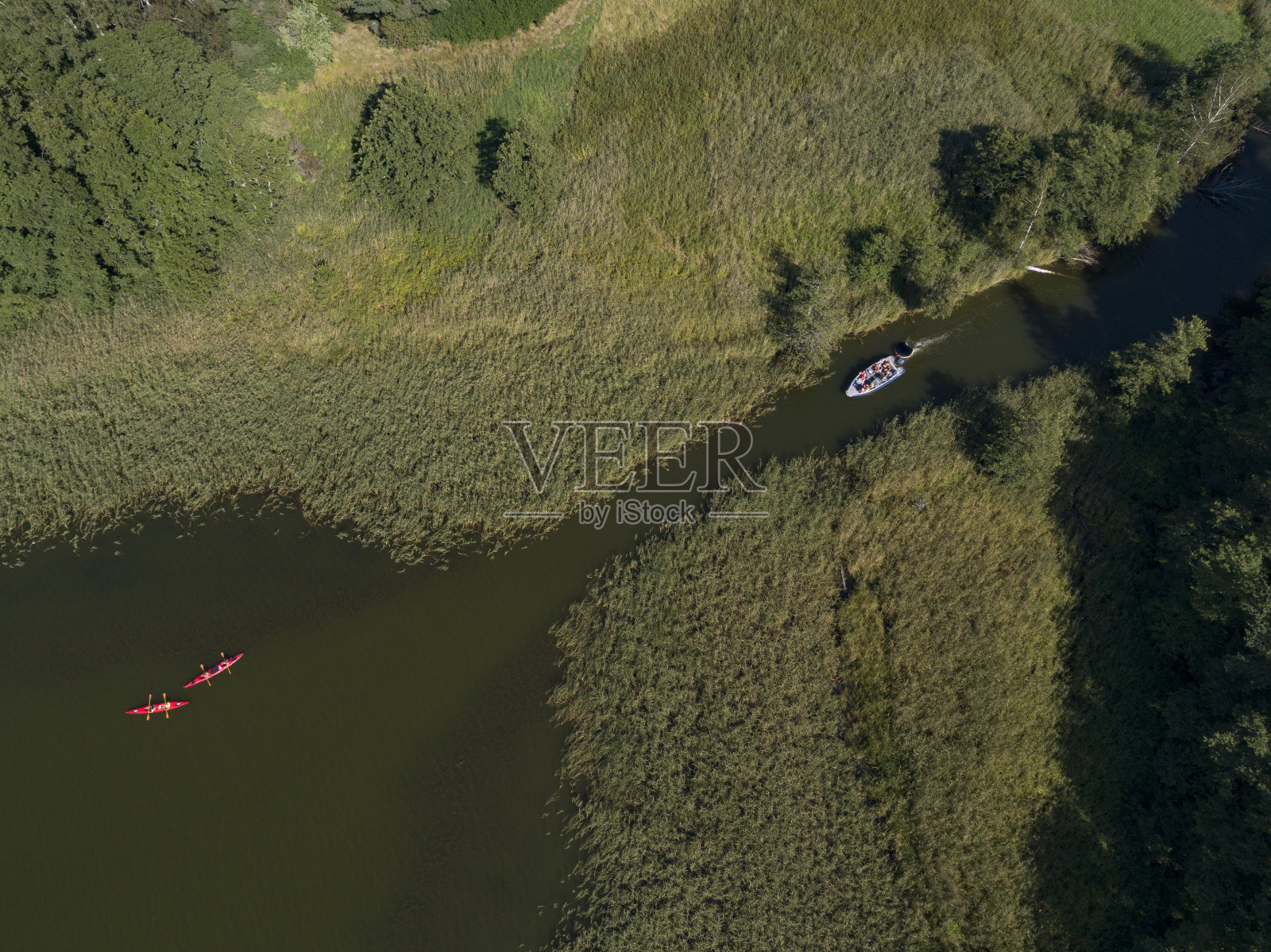 鸟瞰图在斯德哥尔摩群岛皮划艇照片摄影图片