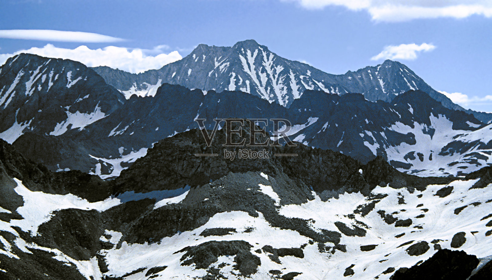 一波又一波的石头照片摄影图片