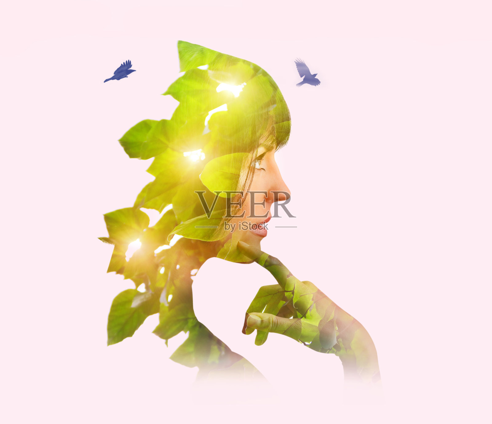 女人与自然的多重接触照片摄影图片