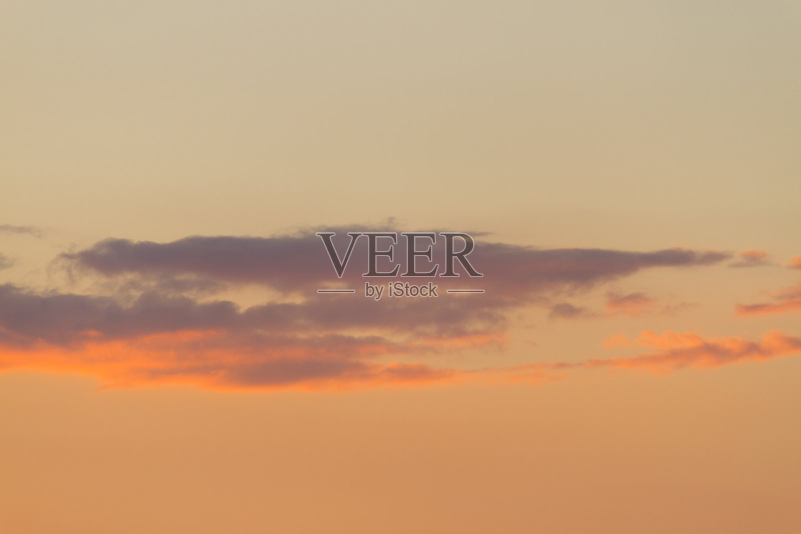 天空中美丽的云彩照片摄影图片