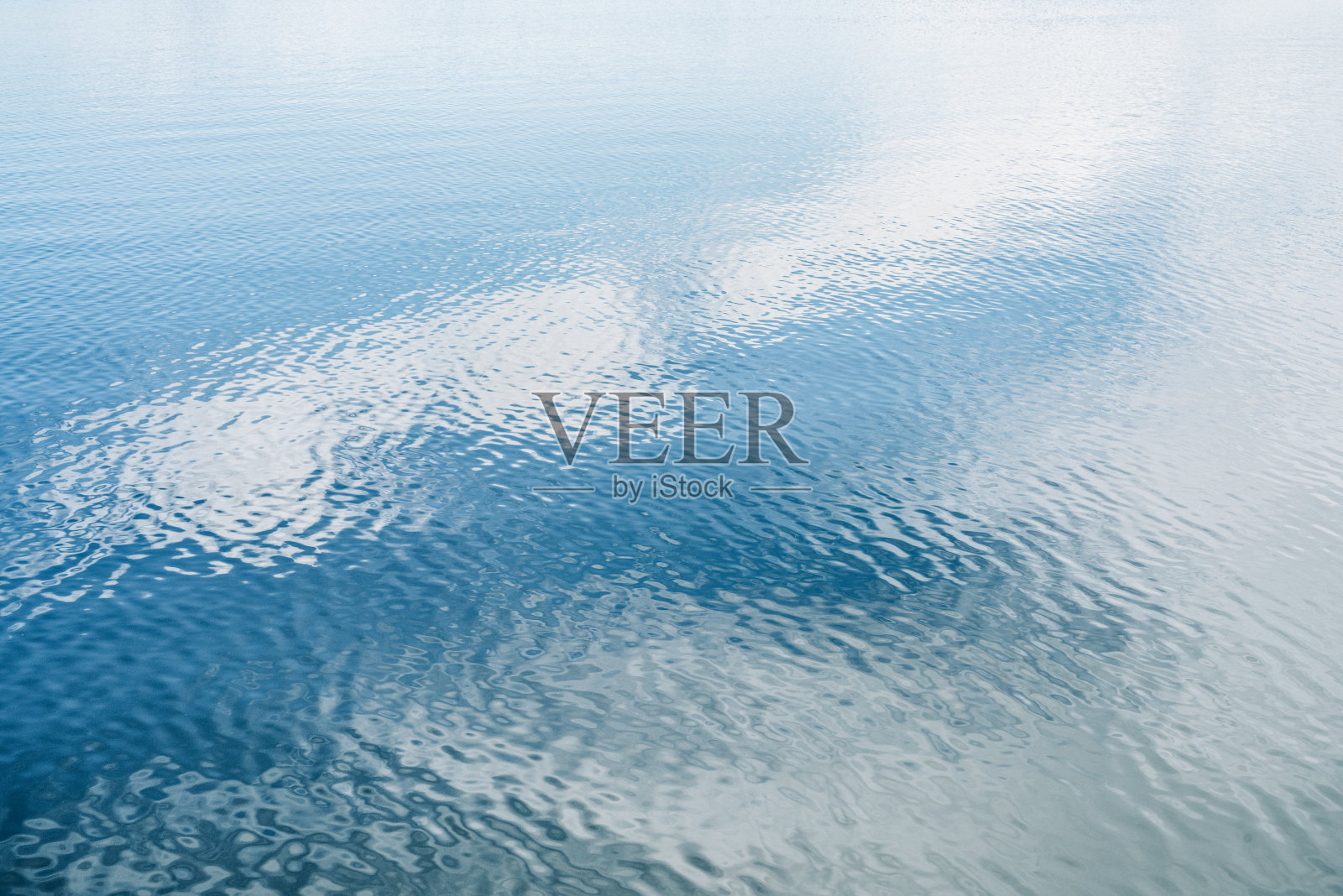 明亮的自然水面照片摄影图片